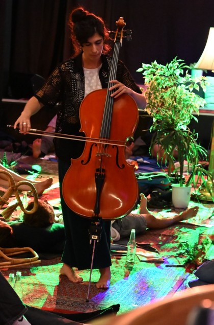 Picnic og jazz på persiske tæpper / Rosyán - turkis - 15/07/2025 - Fotograf: Henning Espersen